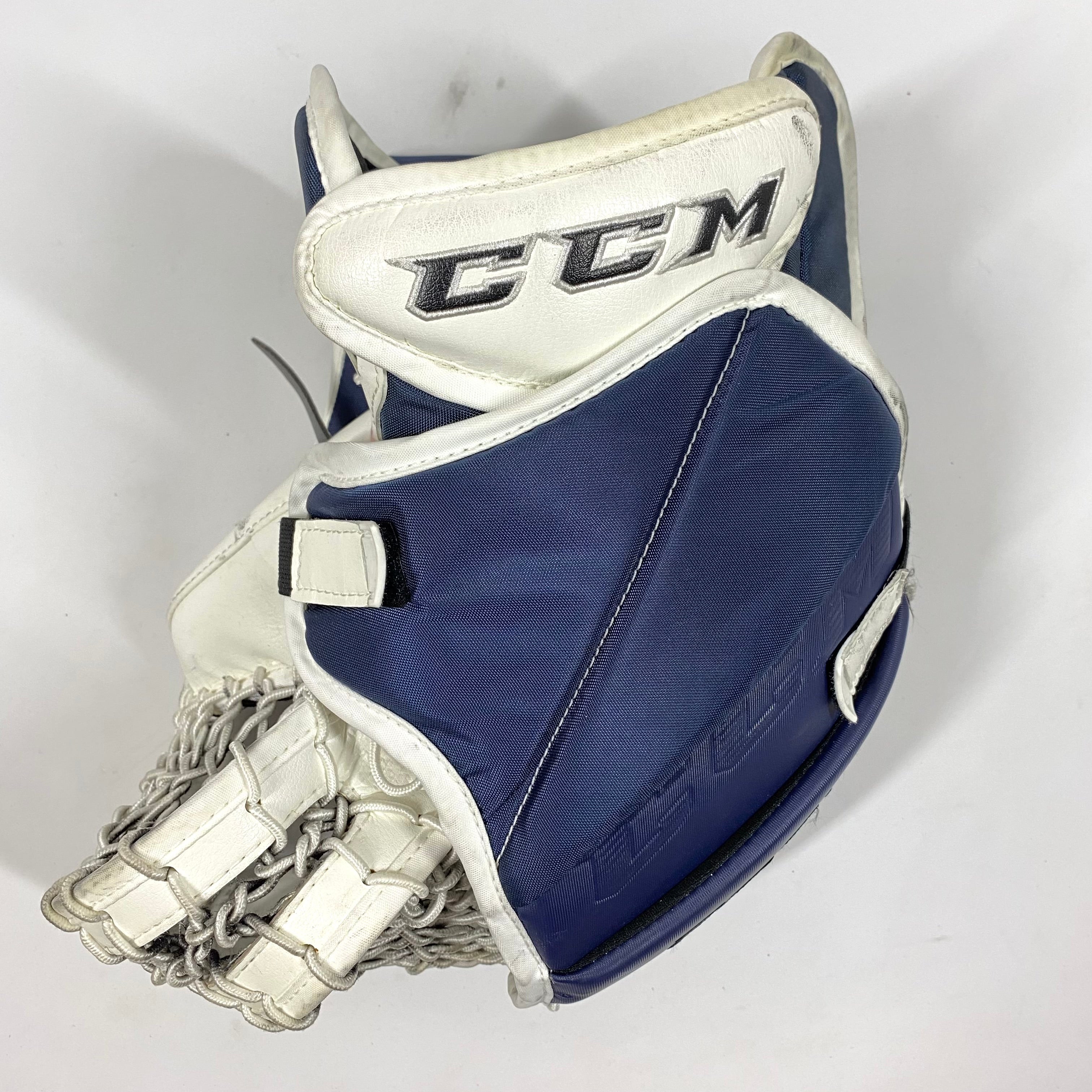 CCM Extreme Flex 5 - Gant de gardien de but Pro Stock d'occasion (blanc/or/bleu marine)